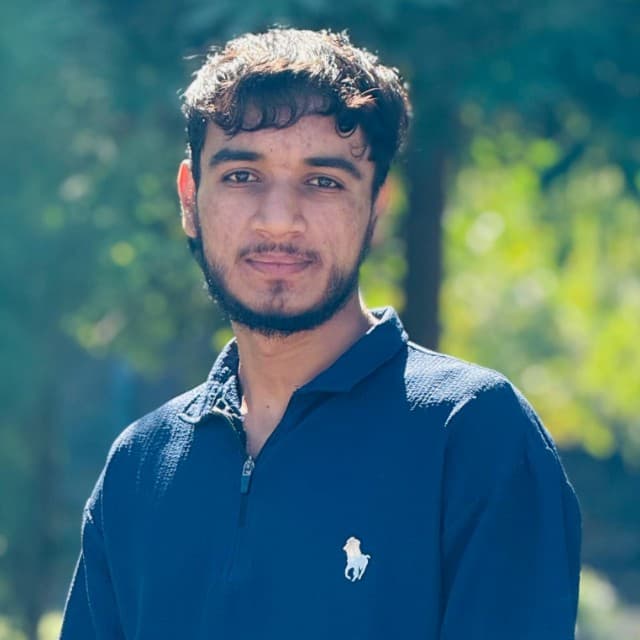 Usman Arif, Full-Stack Software Engineer at DOONKHAV Technologies